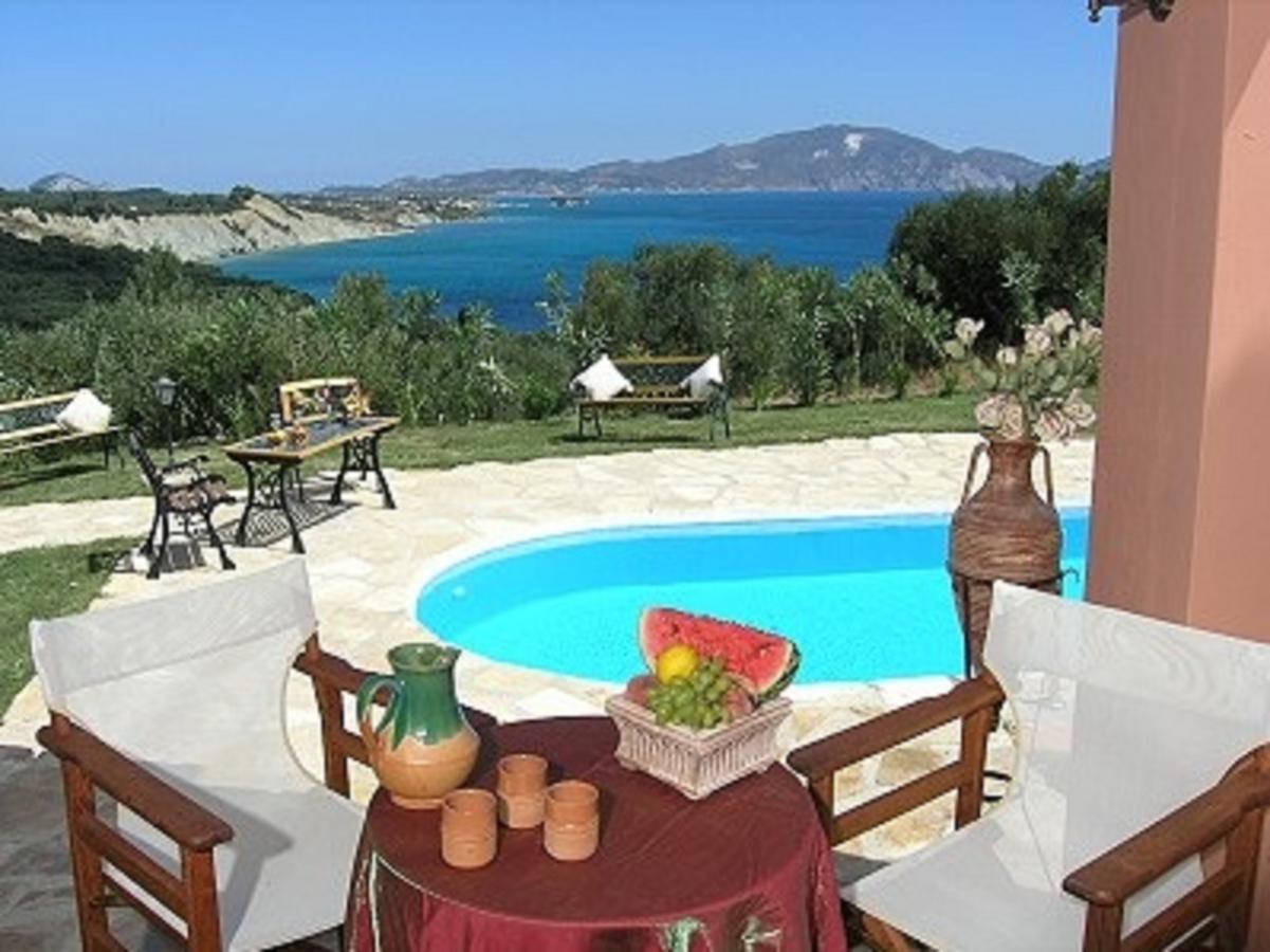 Athenea Villas, Private Pools & Gardens Keri Exterior foto